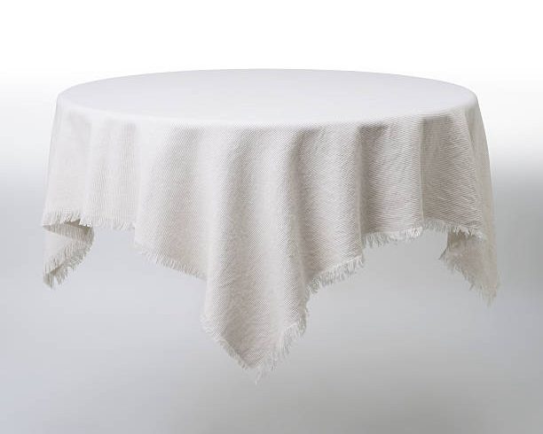 Comment définir la taille de sa nappe ronde ?